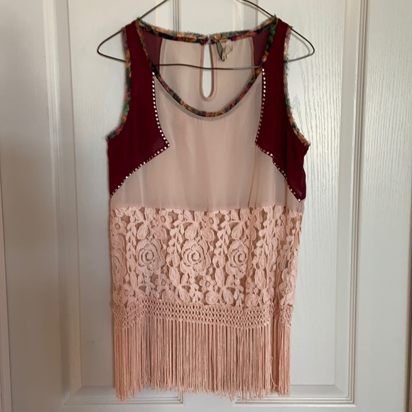 Gimmicks by BKE Tank Top - Picture 1 of 7